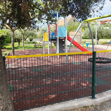 Kuca Za Odmor Nada شقة مارينا