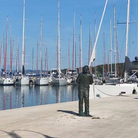 Kuca Za Odmor Nada * مارينا